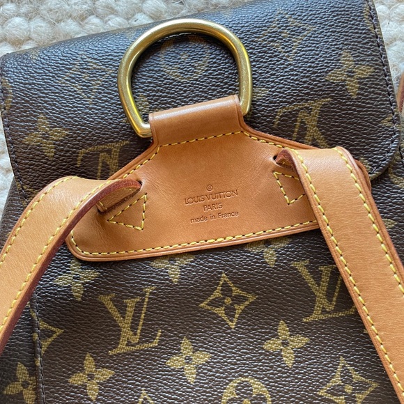Louis Vuitton Monogram Montsouris MM backpack - Picture 4 of 14